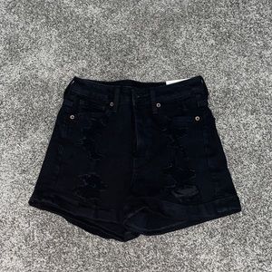 American Eagle black mom short